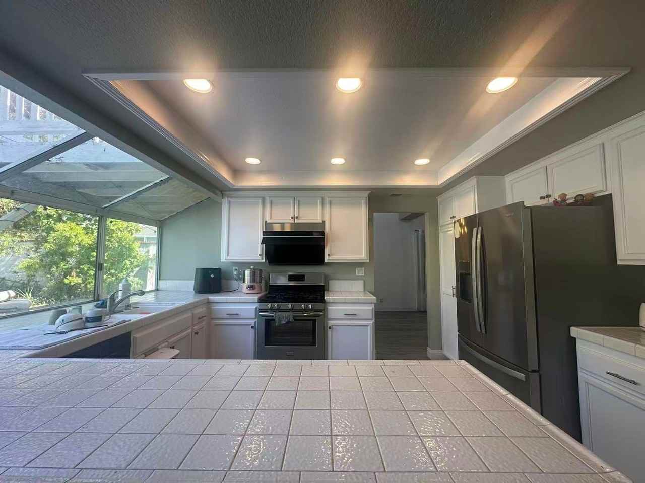 2210 S Autumn Ln - Photo 4 of 14