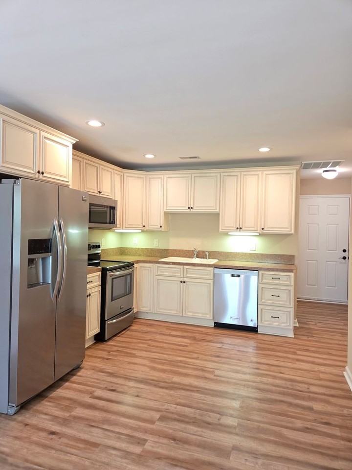 7929 Marley Dr - Photo 2 of 12