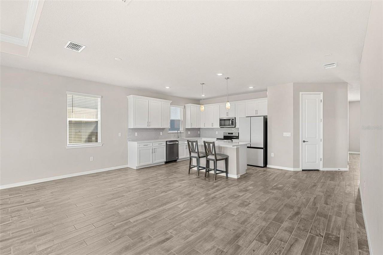 14334 Noto Ave - Photo 7 of 31