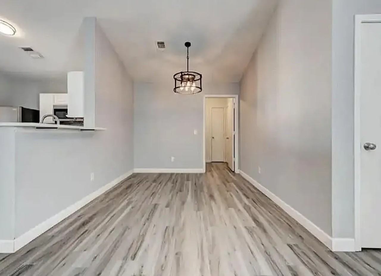 18637 Piedra Dr - Photo 4 of 18