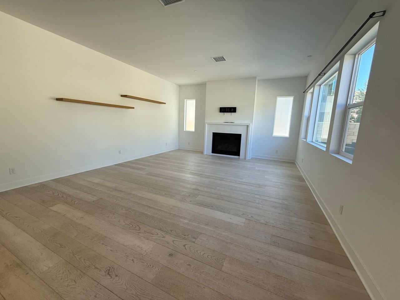 28519 Moyer Ln - Photo 5 of 30