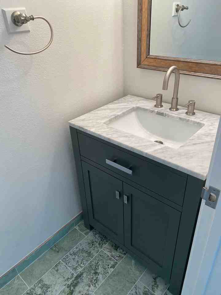 937 Hunt Ave - Photo 2 of 5