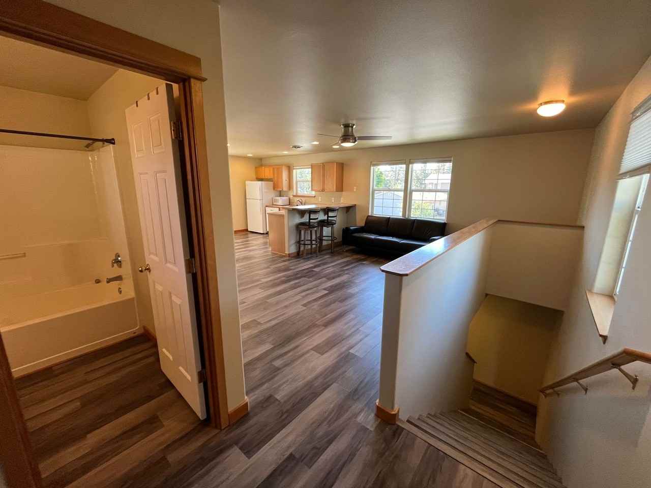 588 Se Roosevelt Ave - Photo 4 of 13