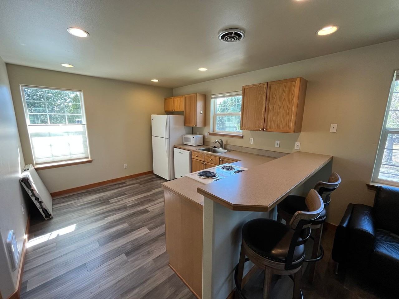 588 Se Roosevelt Ave - Photo 6 of 13