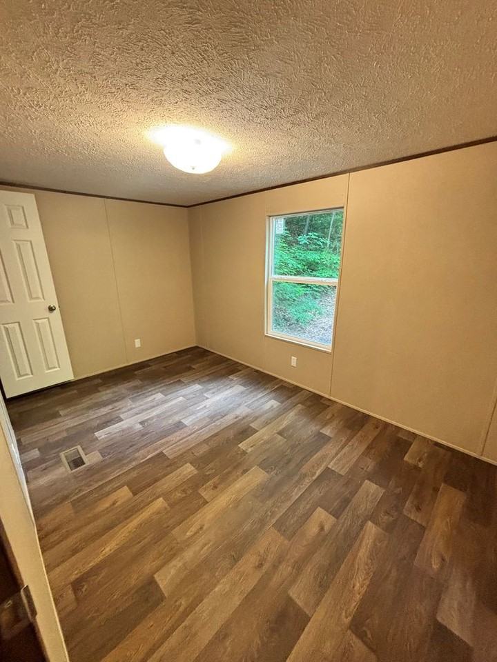 49 Crooked Fork Ln - Photo 4 of 8