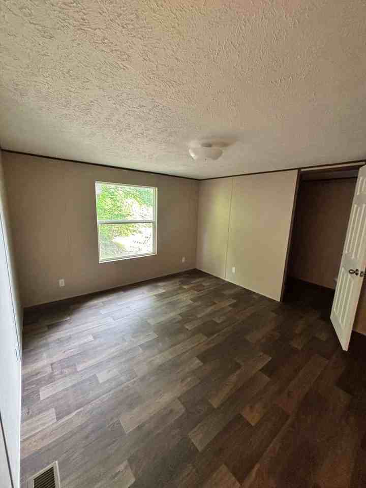 49 Crooked Fork Ln - Photo 6 of 8