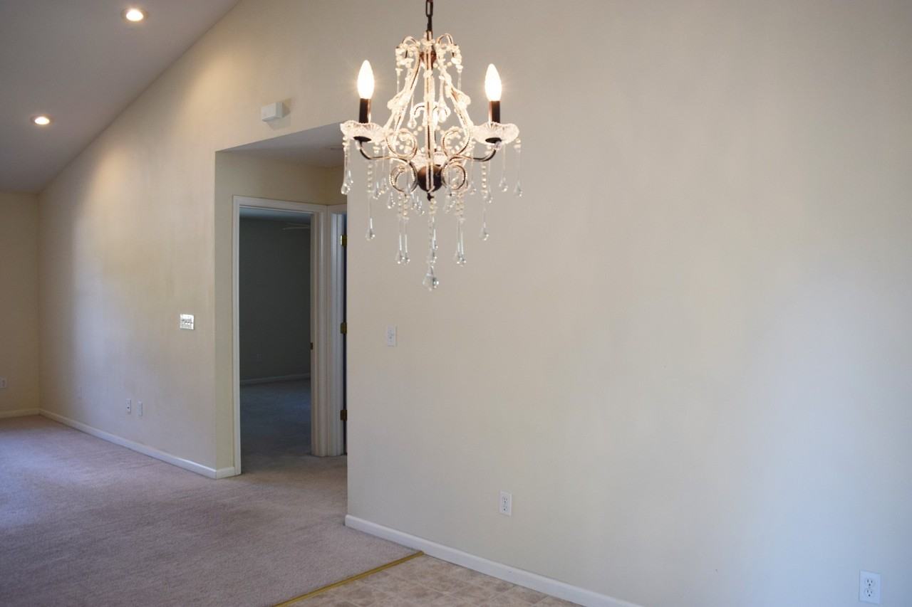 21057 Larson Rd - Photo 7 of 31