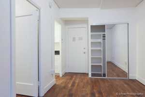 featured image of 404 E Howell St