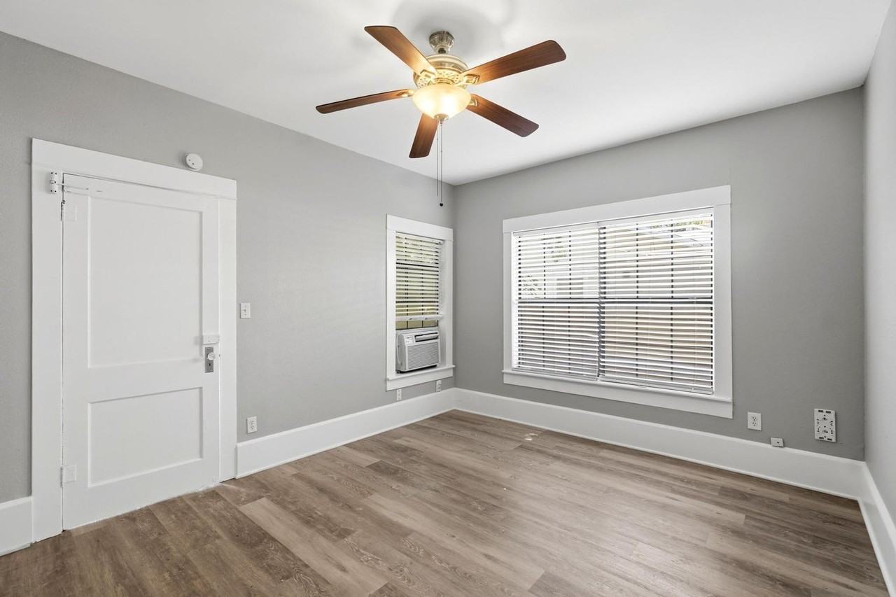 735 Victoria St - Photo 7 of 24