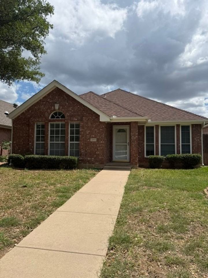 1097 Lytle Creek Dr - Photo 2 of 23