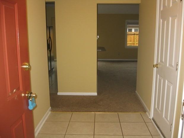 1664 Crossen Way - Photo 2 of 14