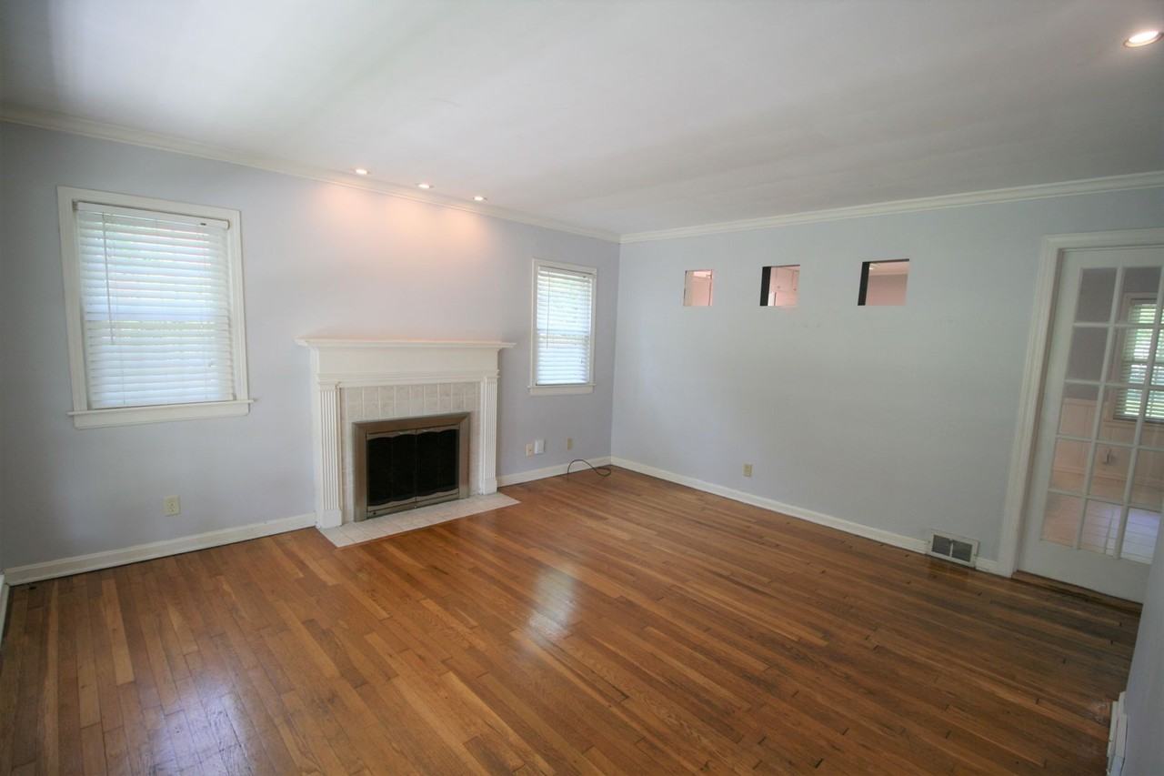 529 Reed Ln - Photo 4 of 24