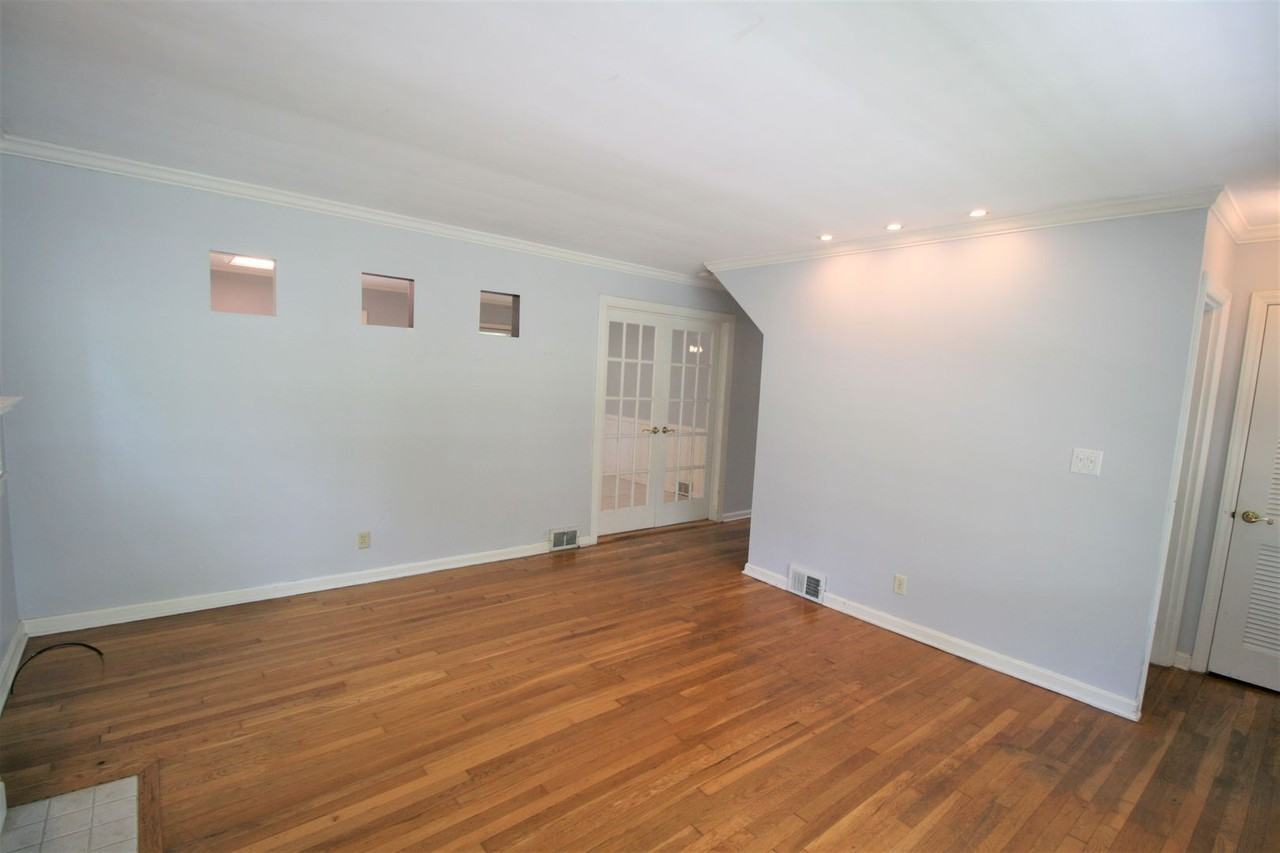 529 Reed Ln - Photo 5 of 24