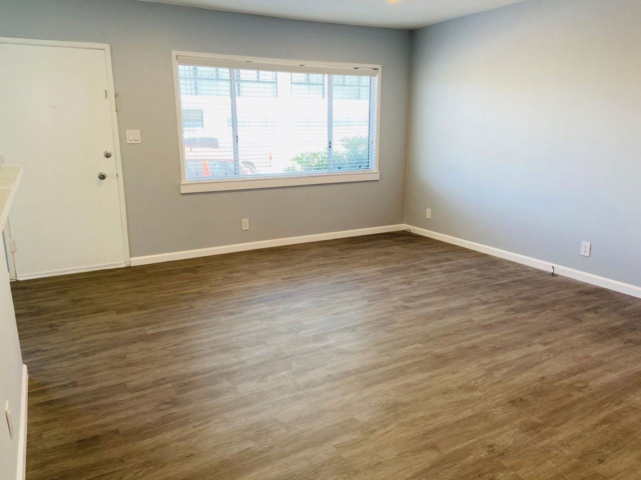5101 Pacific Ave - Photo 6 of 22