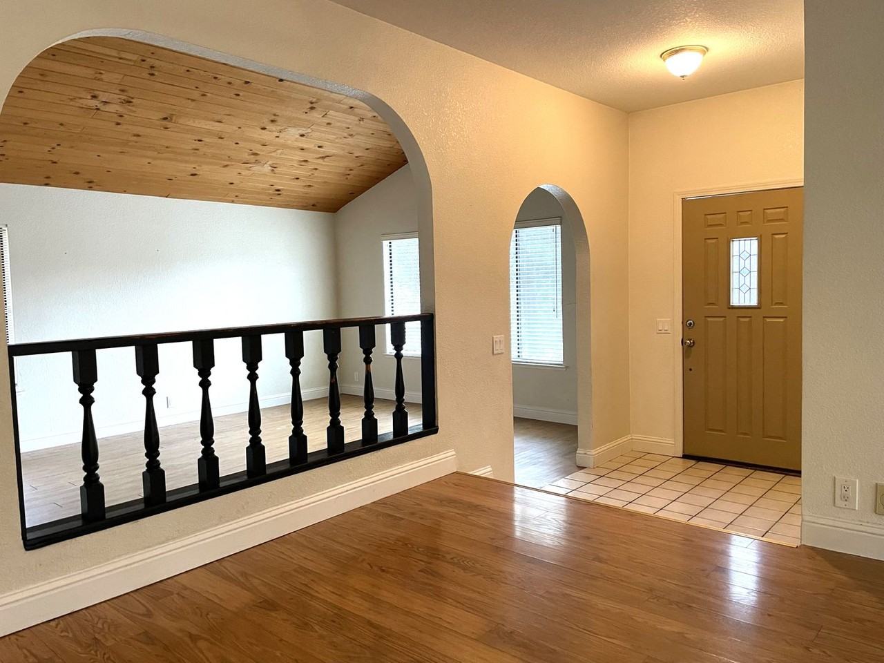 14611 Sun Forest Dr - Photo 2 of 13