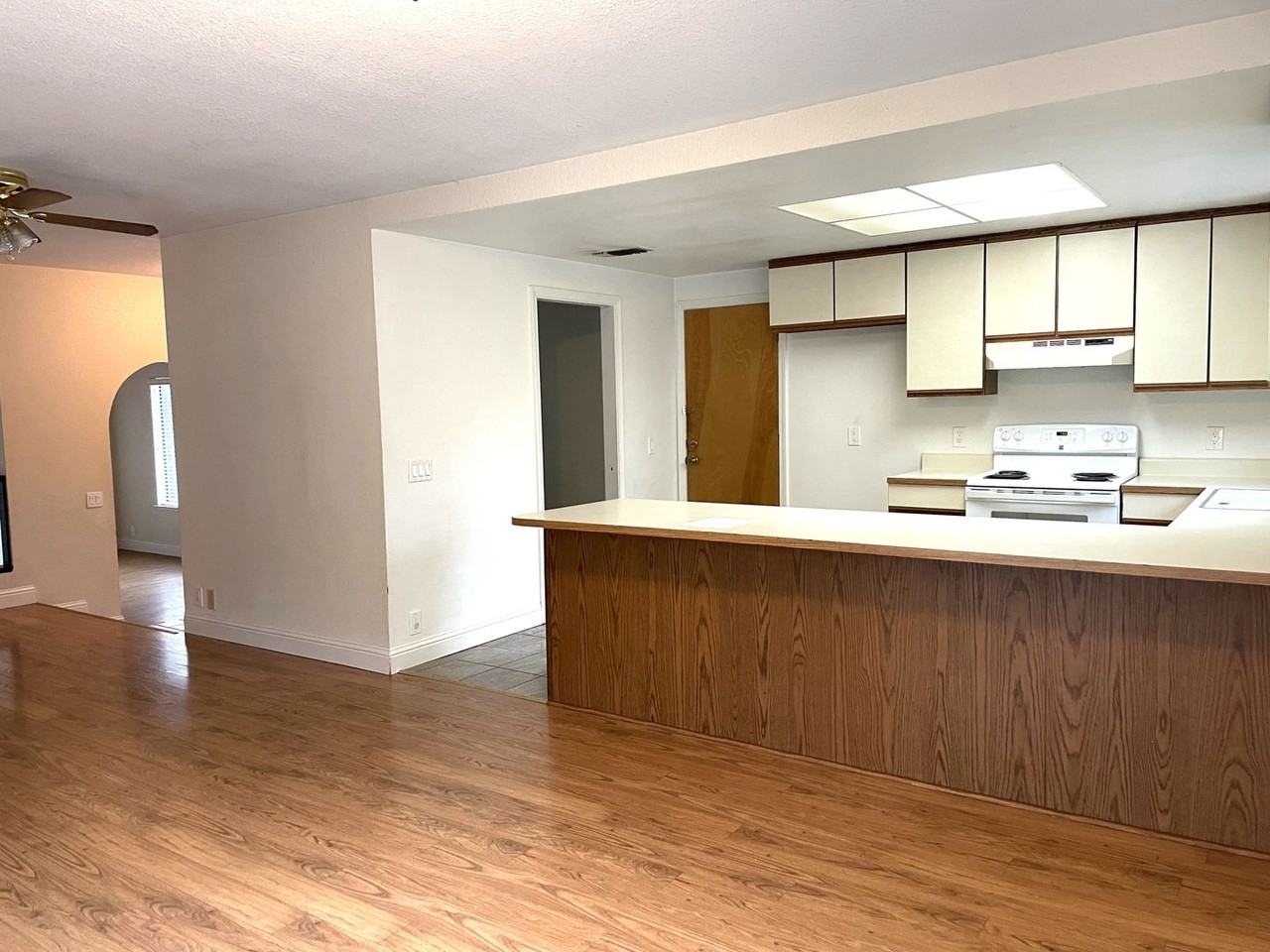 14611 Sun Forest Dr - Photo 3 of 13