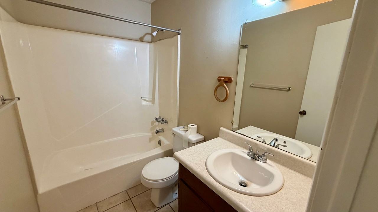 600 Bob Little Rd #3 - Photo 5 of 6