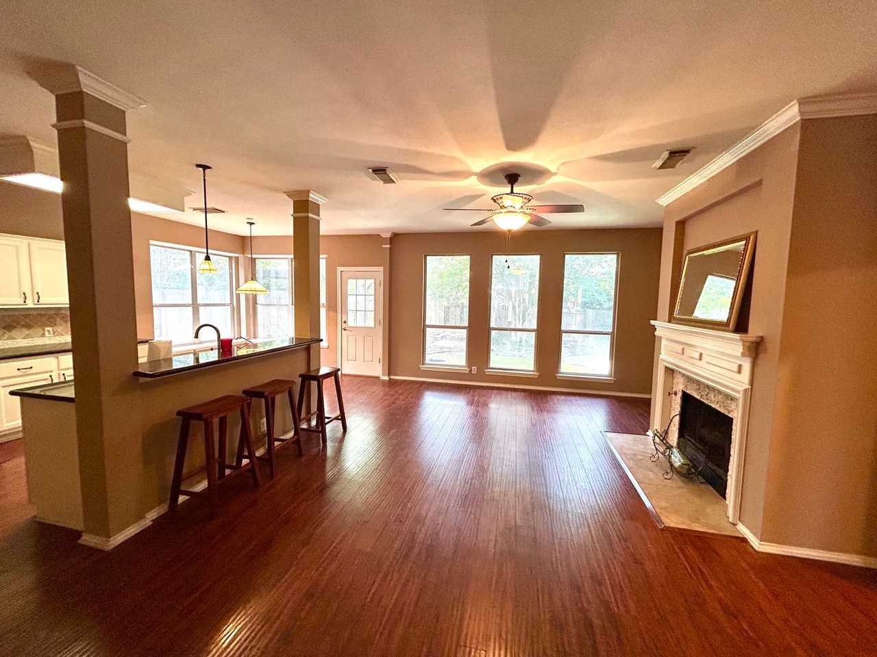 8807 Brae Ridge Dr - Photo 7 of 35