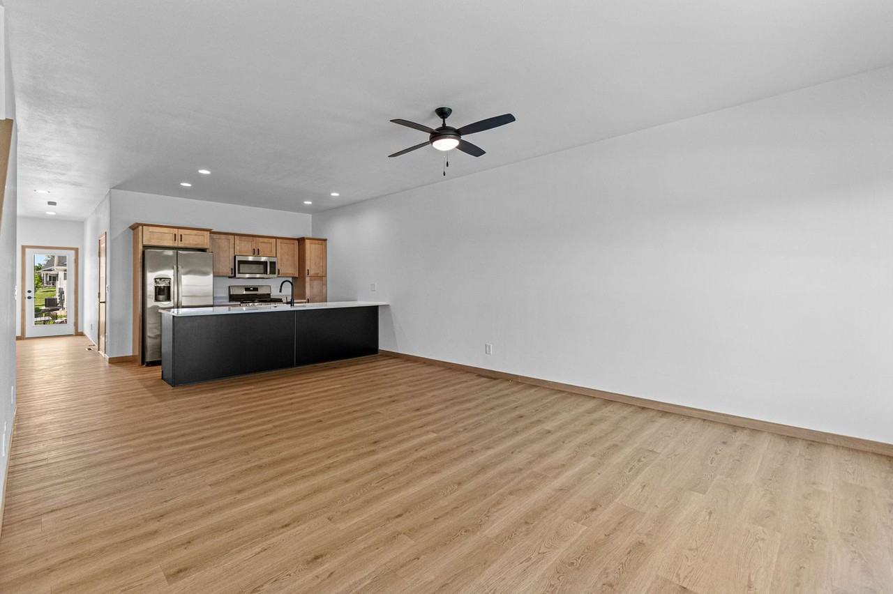628 Catherine Dr - Photo 5 of 30
