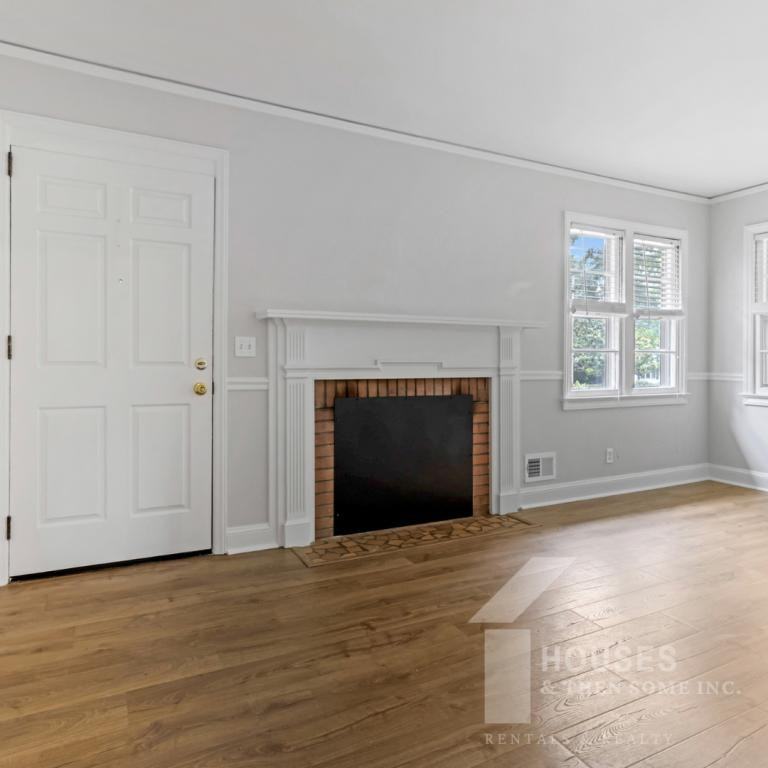 9 Forestdale Dr - Photo 2 of 23