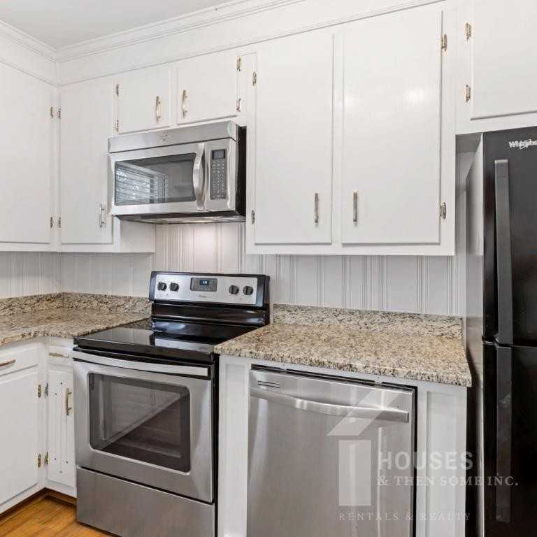 9 Forestdale Dr - Photo 6 of 23
