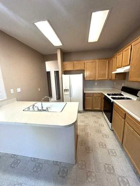 643 Laxford Rd - Photo 7 of 20