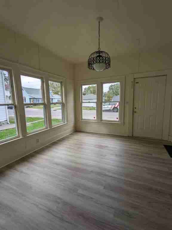 705 W Monroe St - Photo 2 of 18
