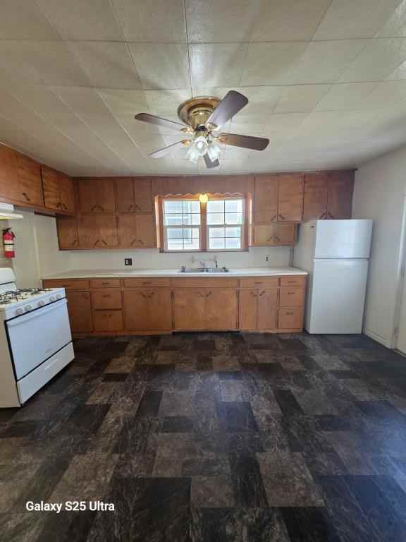 383 W 12th St Apt 9 - Photo 2 of 10