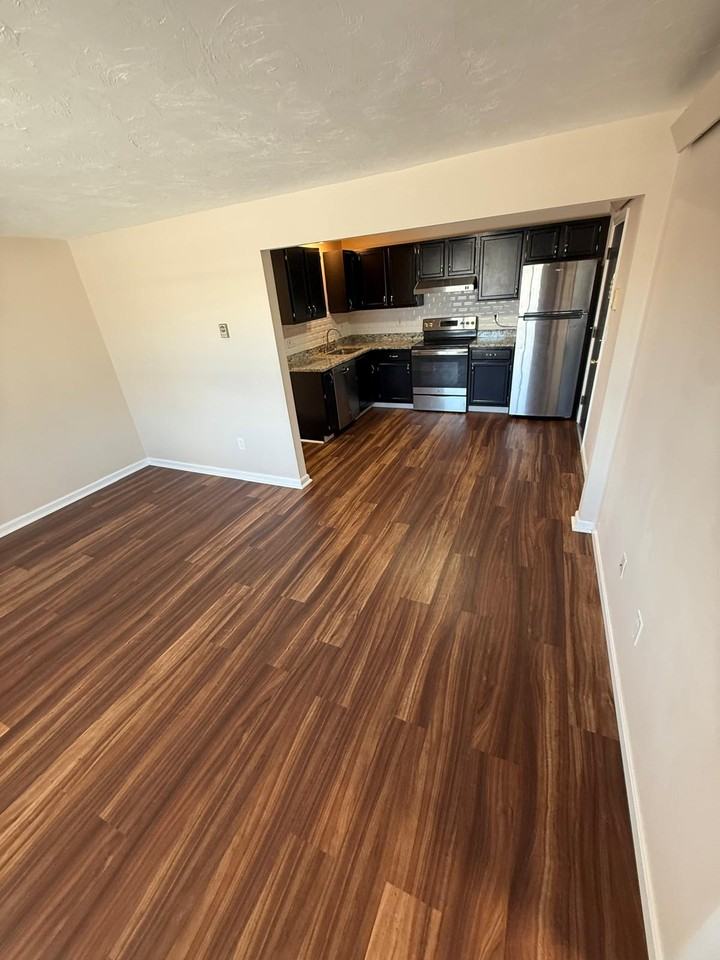 172 N Main St #7 - Photo 2 of 14