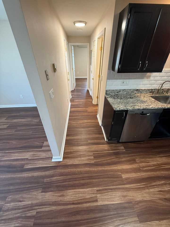 172 N Main St #7 - Photo 4 of 14