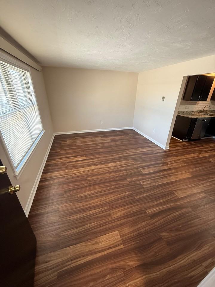 172 N Main St #7 - Photo 5 of 14