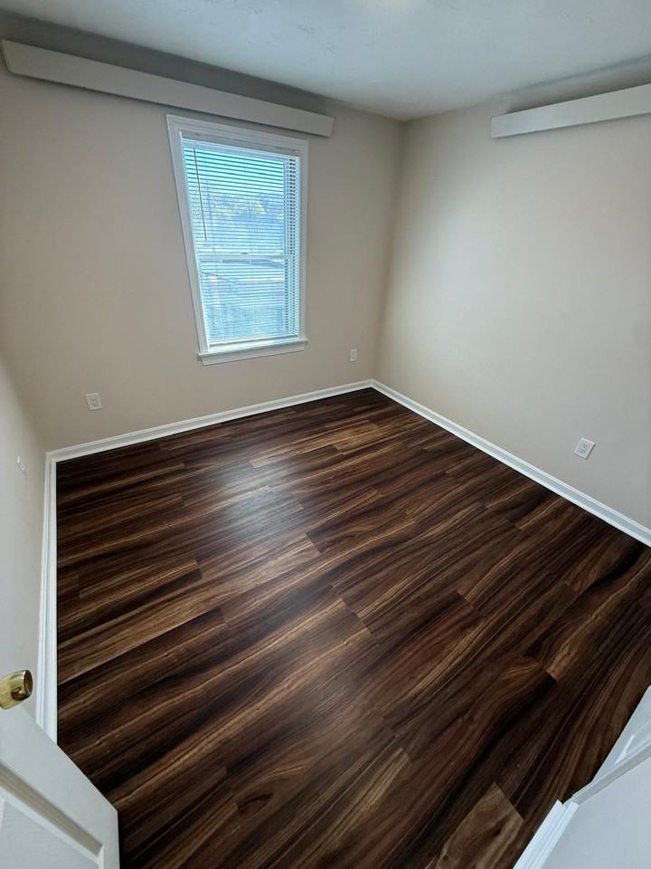 172 N Main St #7 - Photo 7 of 14