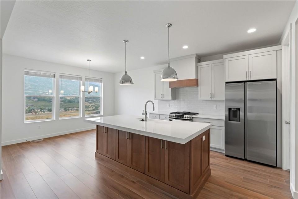 506 W Ascent Dr - Photo 5 of 21