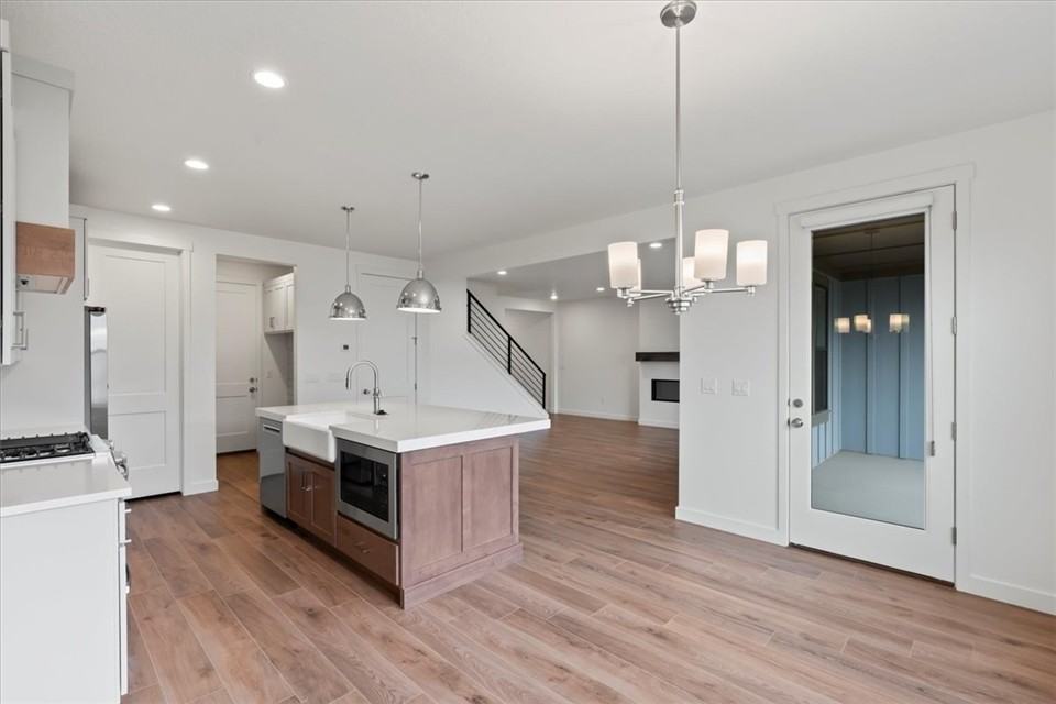 506 W Ascent Dr - Photo 6 of 21