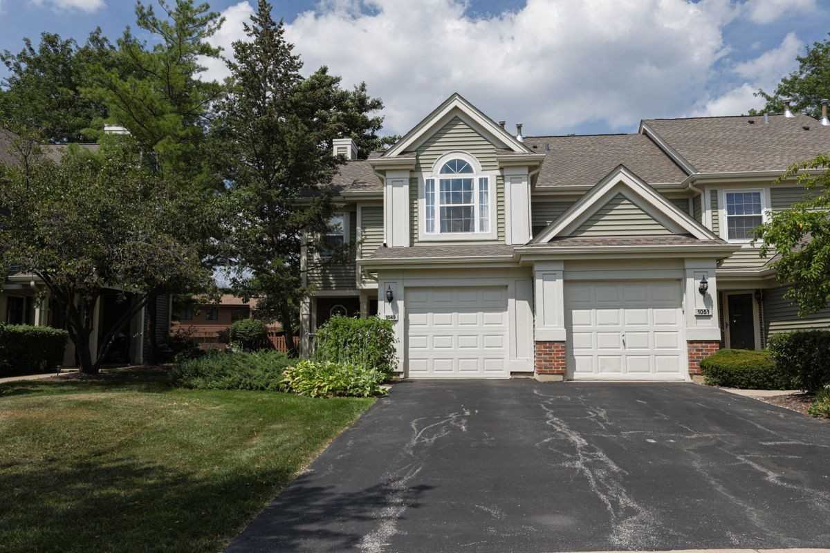 1049 Talbots Ln - Photo 2 of 24