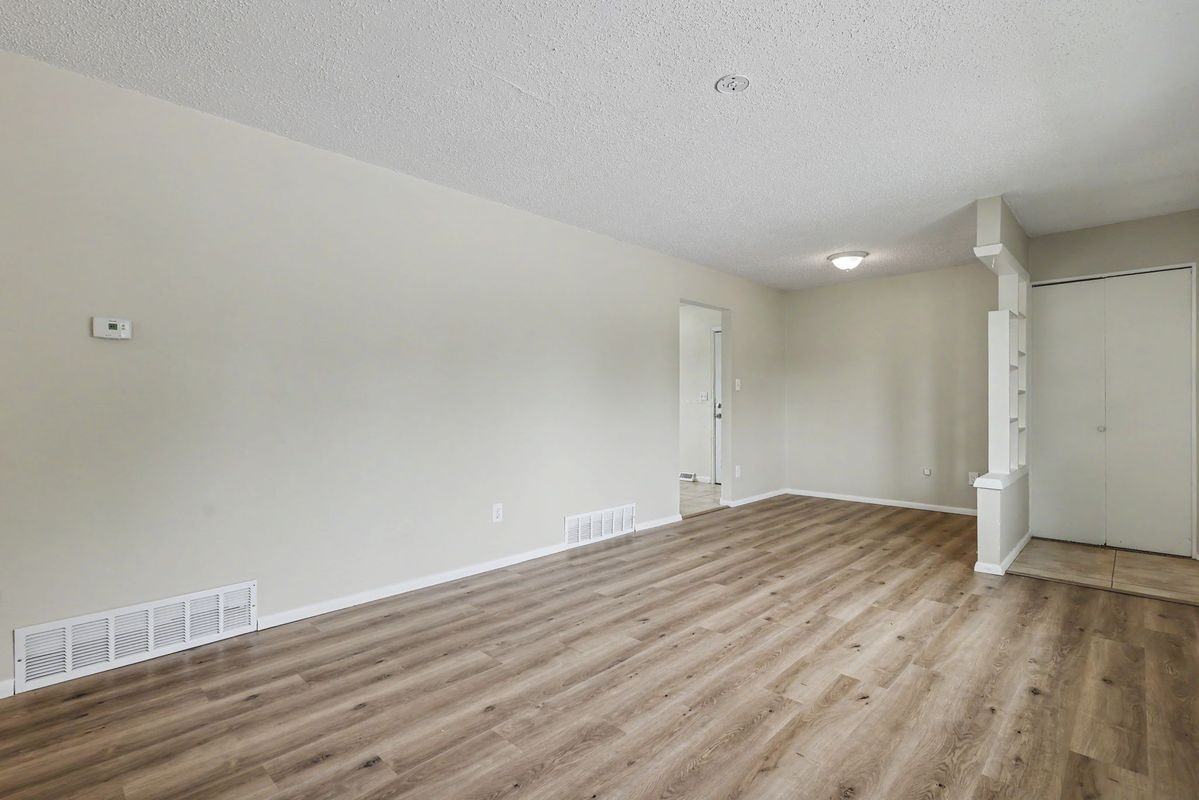 1731 Auburn Dr - Photo 6 of 31