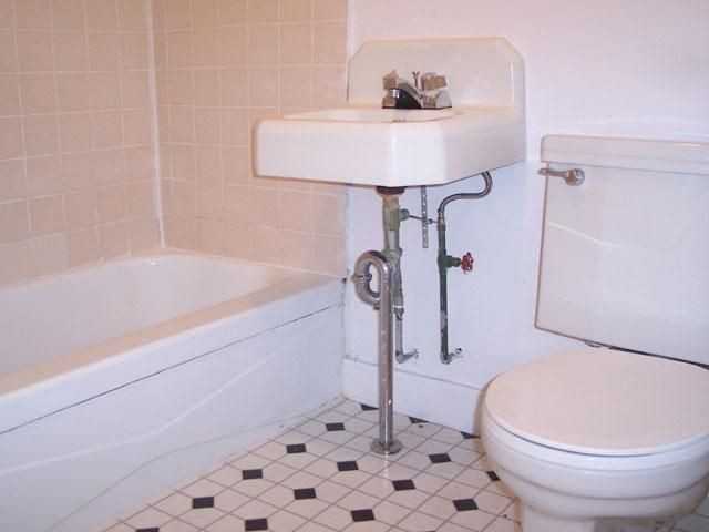 110 Willow St ##2 - Photo 5 of 8