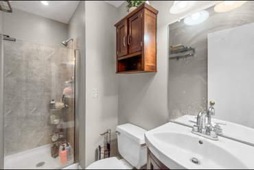 539 Congressional Dr - Photo 3 of 13