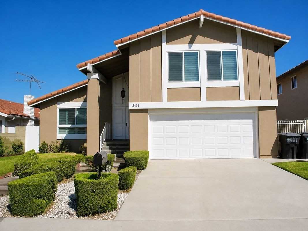 8431 Aspenwood Ave - Photo 2 of 3