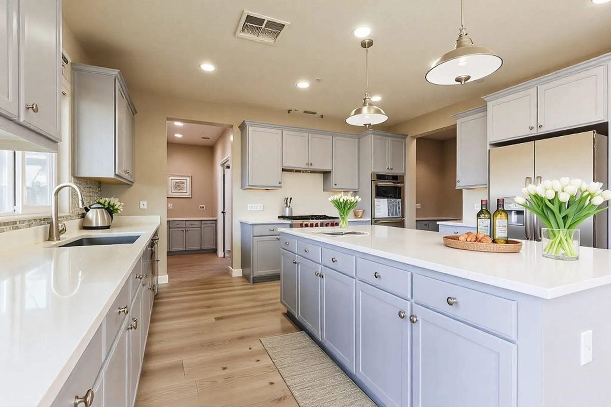 967 Dainty Ave - Photo 6 of 15
