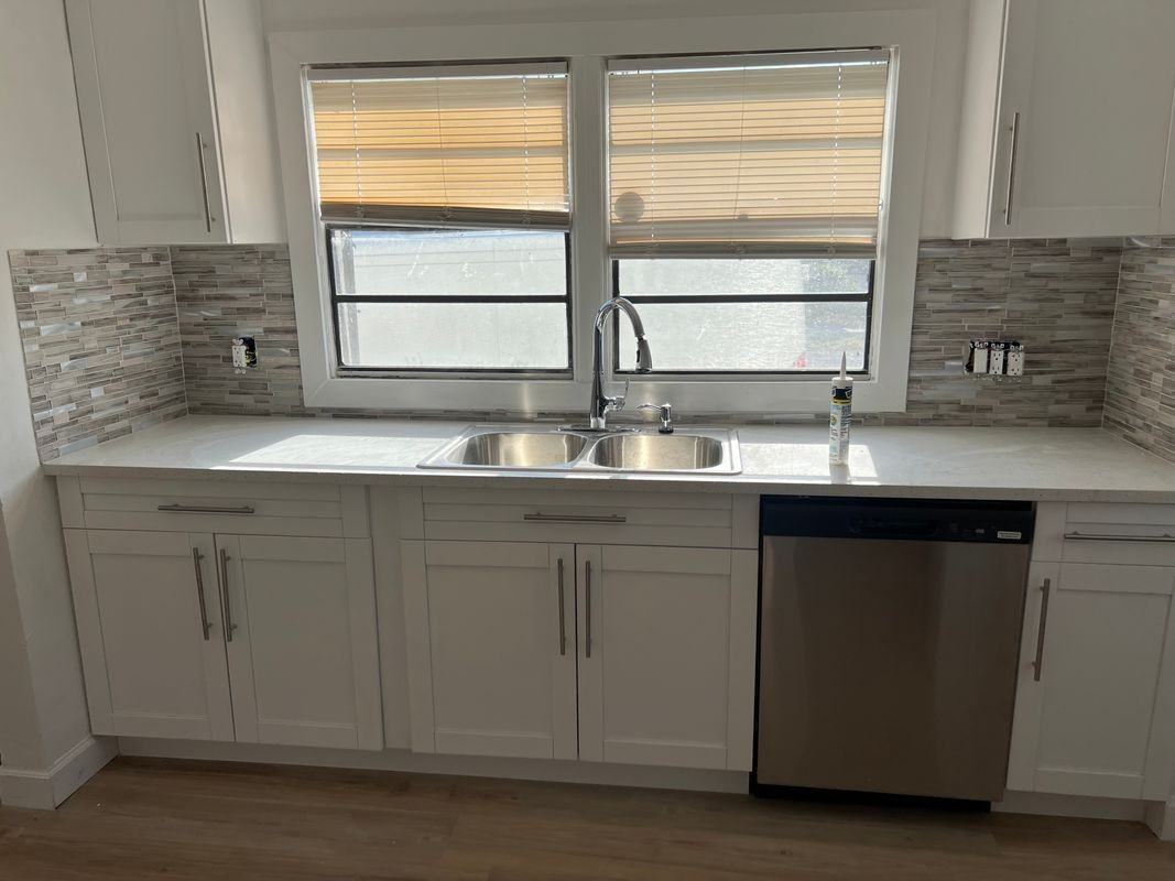 443 Wilder St - Photo 2 of 6