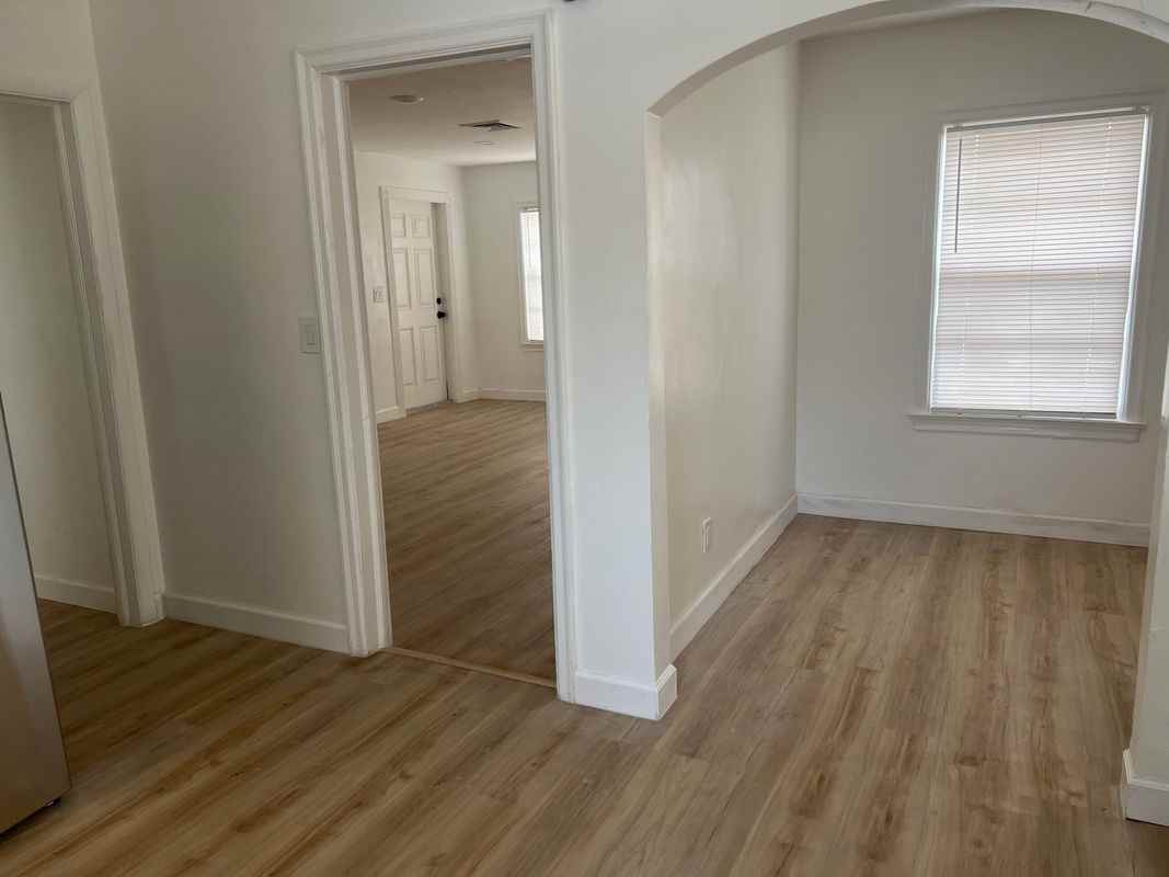 443 Wilder St - Photo 3 of 6