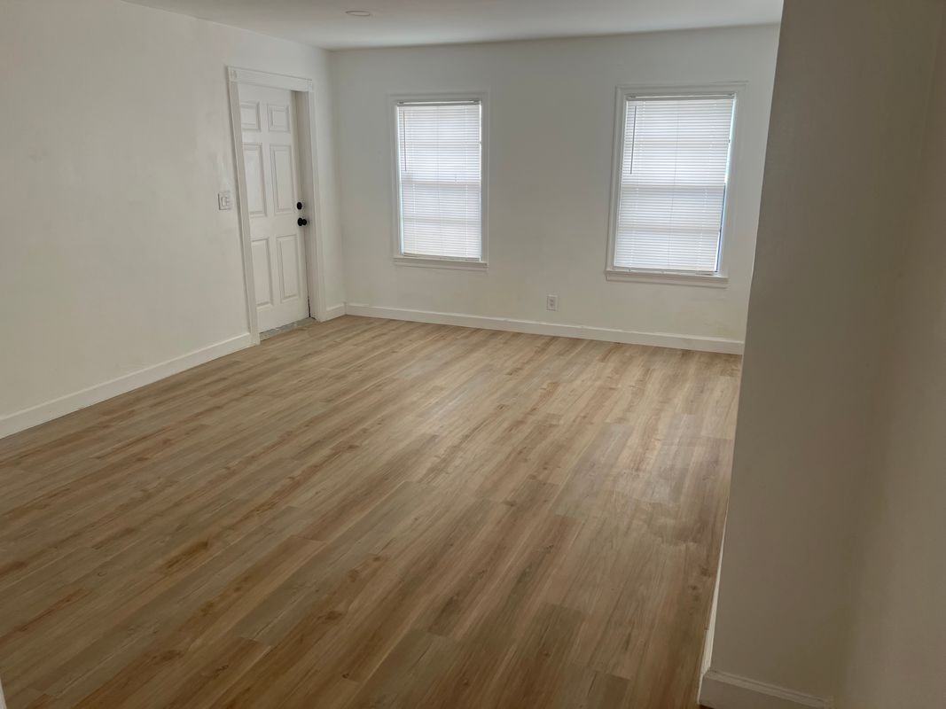 443 Wilder St - Photo 5 of 6