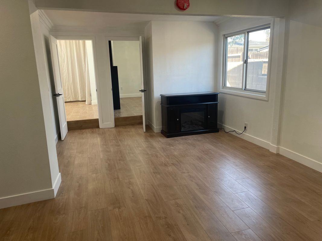 4433 Los Serranos Blvd - Photo 6 of 9