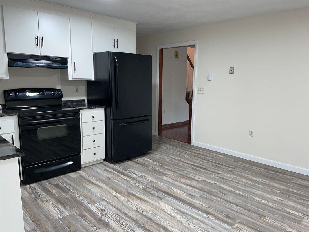 30 Emerald Dr - Photo 5 of 12