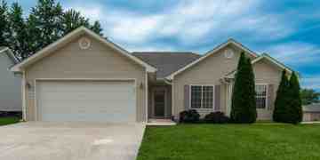 featured image of 5104 Opal Dr