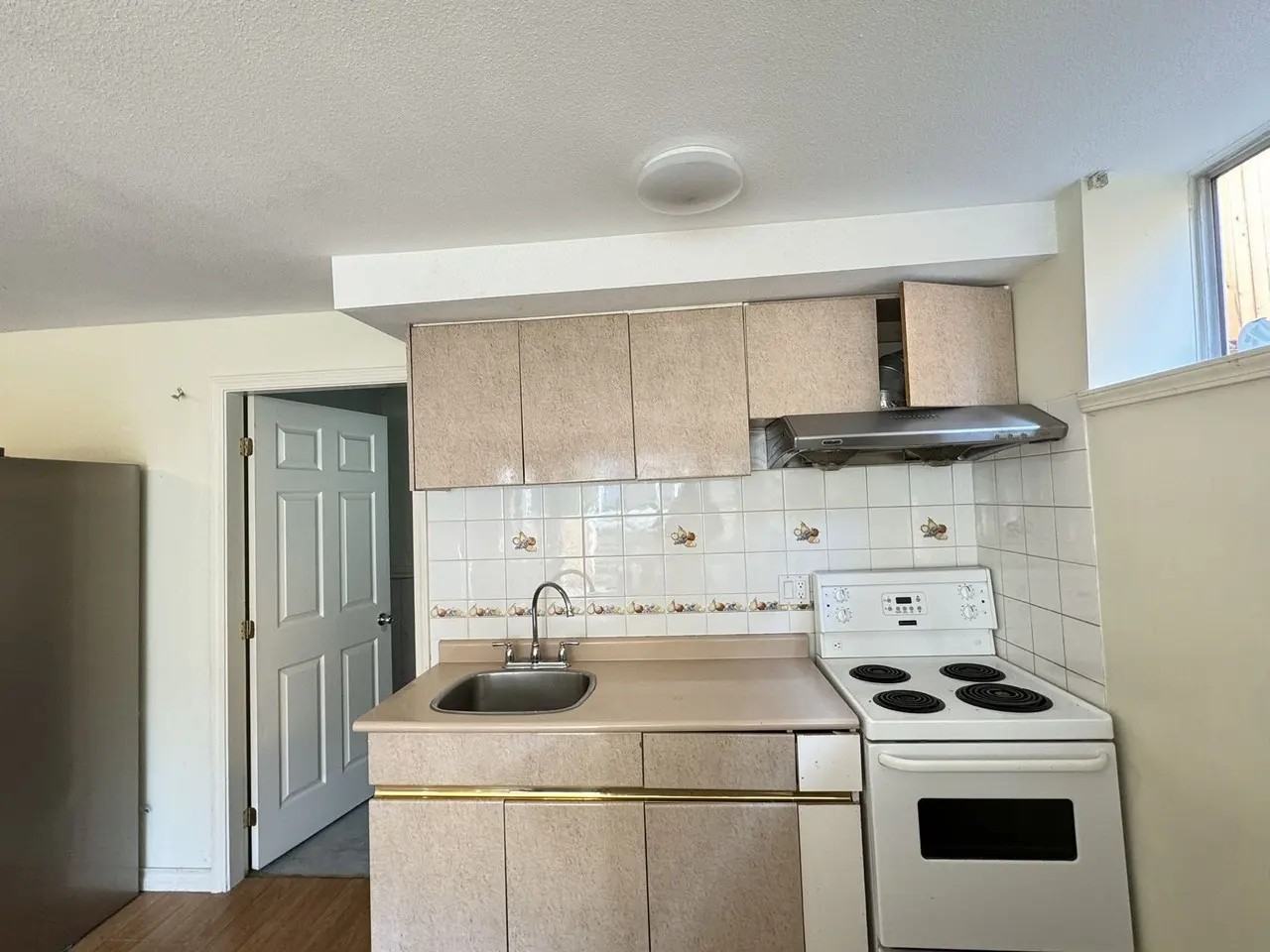 2000 West 19th Avenue - Photo 2 of 7