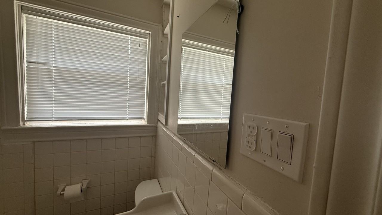 1850 W Main St #1 - Photo 6 of 13