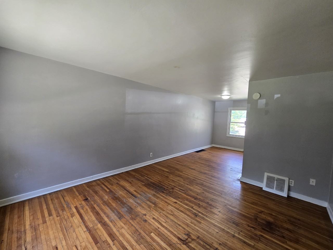 227 Madison St - Photo 3 of 25