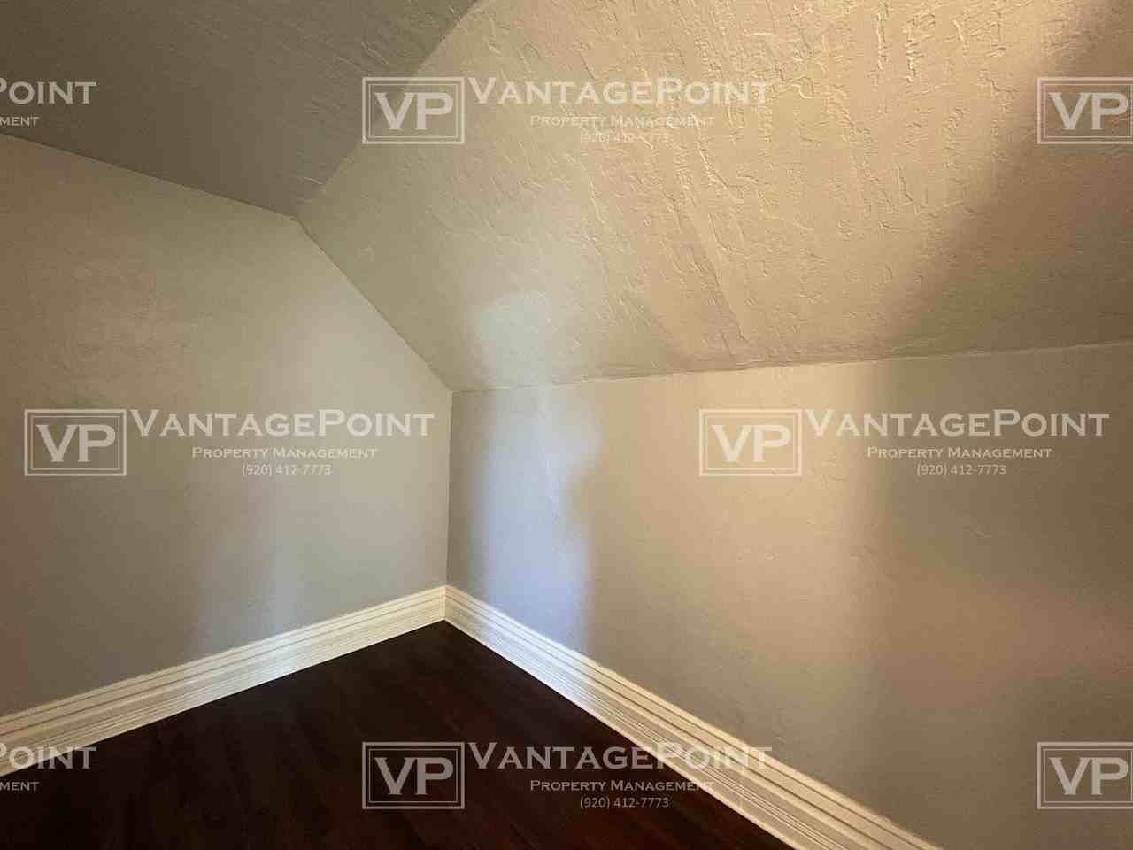 840 Shawano Ave #C - Photo 4 of 11